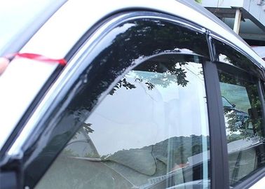 Porcellana Visiere della finestra di automobile dei deflettori del vento con la banda Chery adatto Tiggo3 2014 2016 della disposizione fornitore