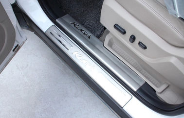Porcellana Ford Escape-Kuga 2013 Piastre di porta in acciaio inossidabile, pedale interno ed esterno della porta laterale fornitore