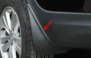 Porcellana Protezione auto in plastica durevole, KIA SportageR 2010 Protezione anti-splash con flaps di fango fornitore