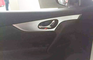 Porcellana Nissan tutte le nuove parti interne della disposizione di Qashqai, modanatura della maniglia interna della porta laterale fornitore