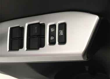 Porcellana 2017 parti interne automatiche della disposizione di TOYOTA RAV4 2016 hanno cromato il modanatura del commutatore della finestra fornitore