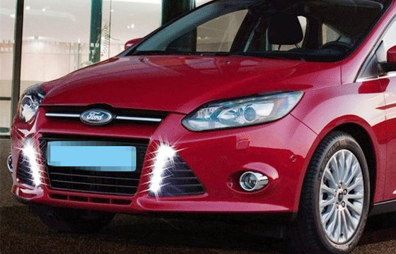 Un buon prezzo. Luce di marcia diurna per FORD FOCUS 2012 2013 2014 Lampada di marcia a LED DRL in linea