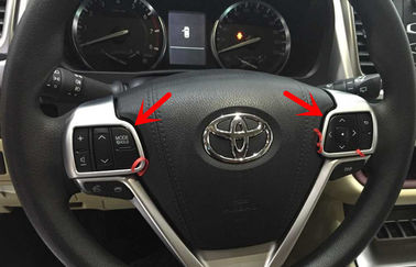 Un buon prezzo. TOYOTA Highlander (Kluger) 2014 2015 Accessori interni, guarnizione del volante cromata in linea