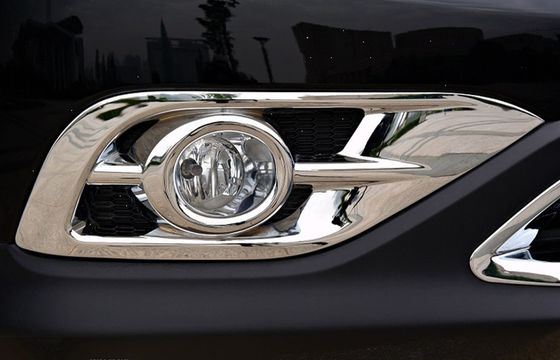 Un buon prezzo. Lampiera di nebbia frontale a cromo per la HONDA CR-V 2012 in linea