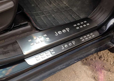 Un buon prezzo. JEEP Cherokee 2014 2016 Piastre di porta laterale, piastra di scarico in acciaio inossidabile in linea