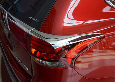 Un buon prezzo. Coperture di proiettori di plastica per auto, MITSUBISHI New Outlander 2016 2017 Parti decorative cromate Lampada posteriore Guarnizione in linea