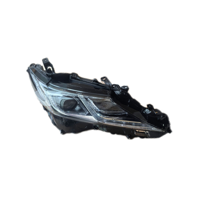 Un buon prezzo. 8115006E50 Toyota Camry Headlight Front And Rear Lamp in Plastic Material with White Color in linea