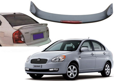 Un buon prezzo. Auto Sculpt Roof Spoiler con luce a LED per Hyundai Accent Verna 2000 e 2007 in linea
