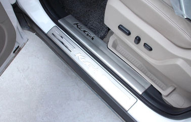 Un buon prezzo. Ford Escape-Kuga 2013 Piastre di porta in acciaio inossidabile, pedale interno ed esterno della porta laterale in linea